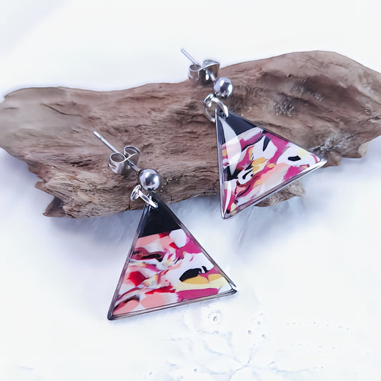Triangle Abstrait Fuchsia