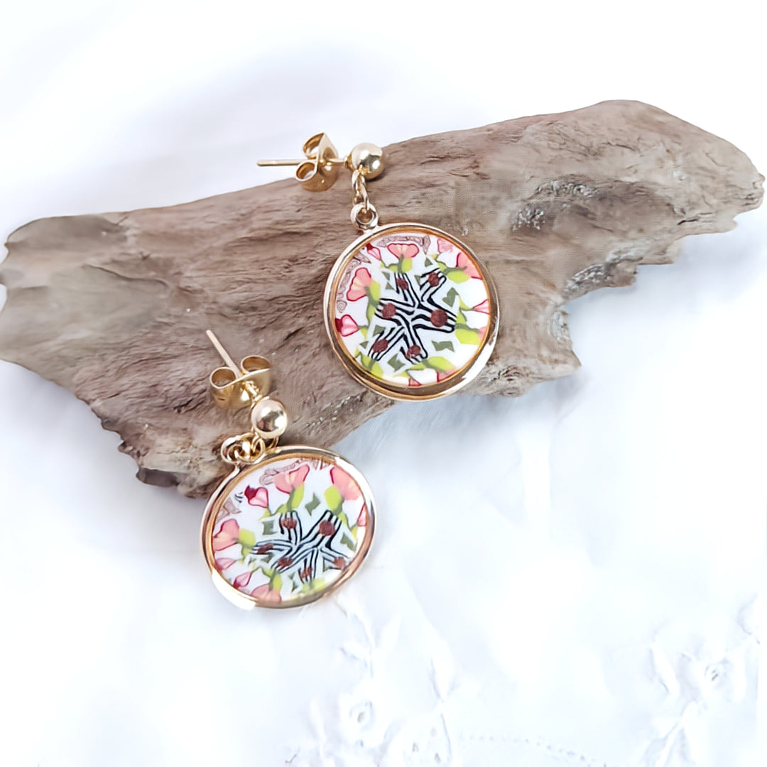 Fleurs suspendues