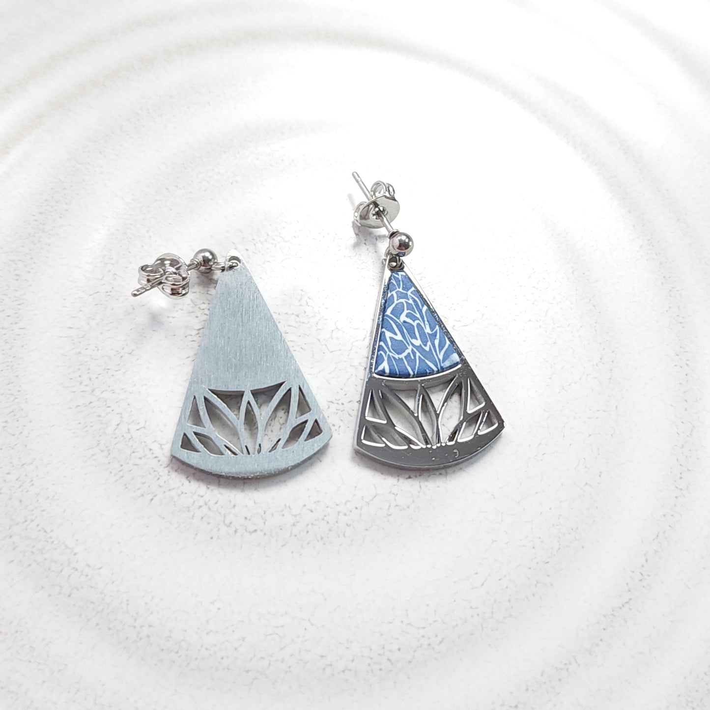 SIGNATURE Earrings – Azure Rosette