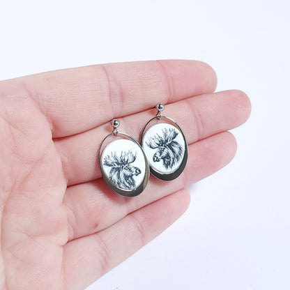 CANADA Earrings – Ovalune Black & White Moose