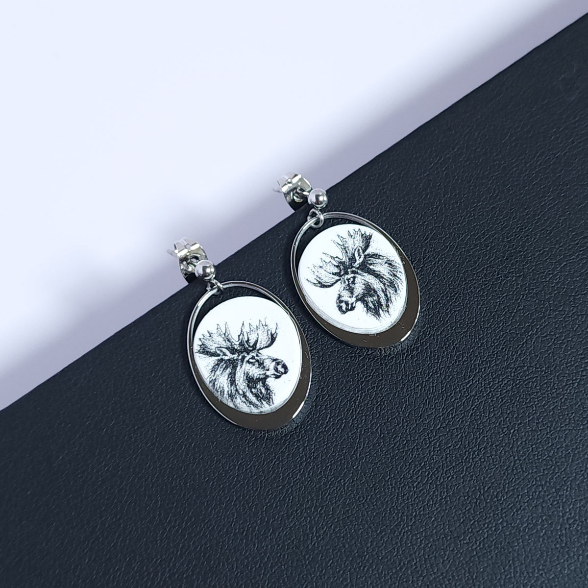 CANADA Earrings – Ovalune Black & White Moose