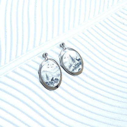 CANADA Earrings – Ovalune Black & White Landscape