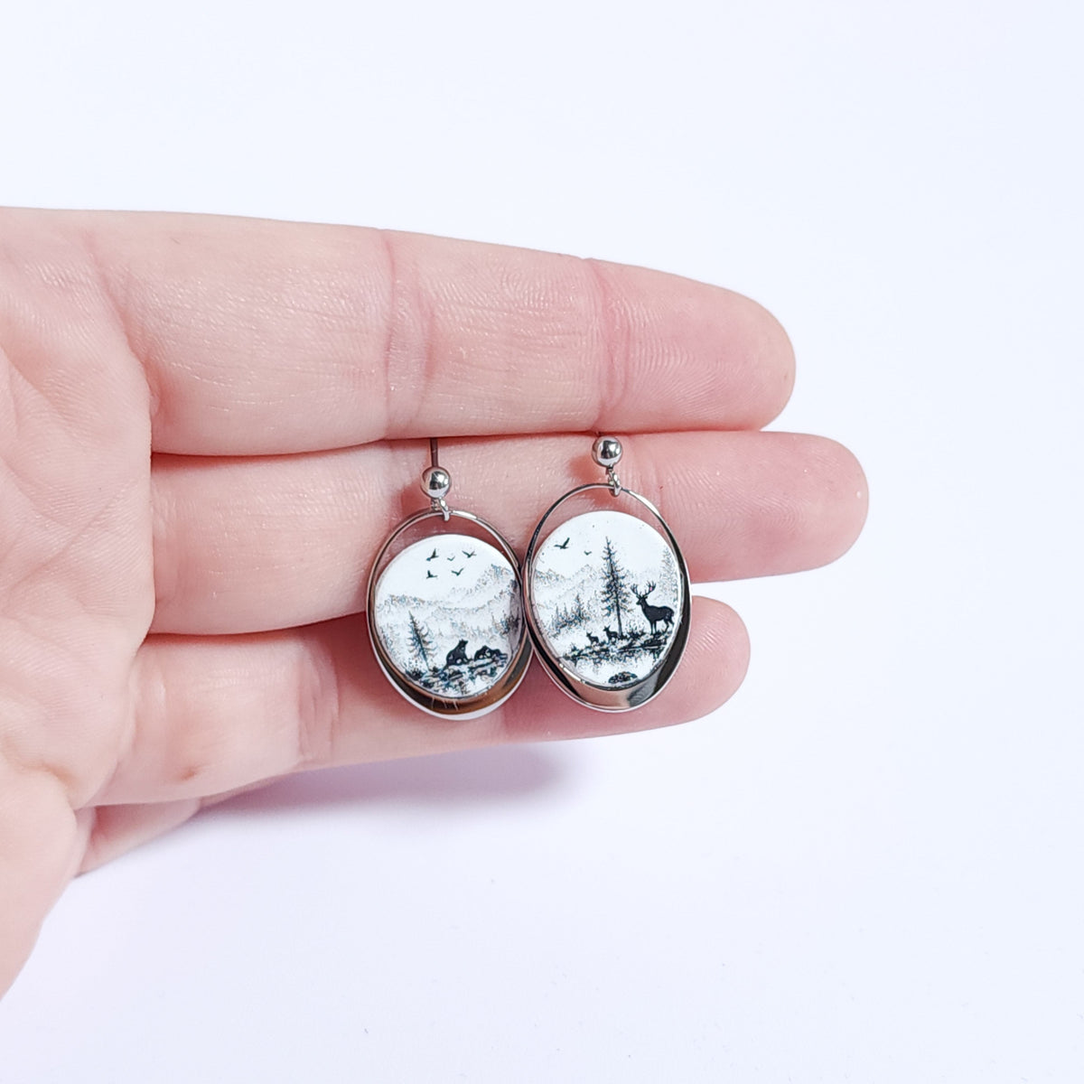 CANADA Earrings – Ovalune Black & White Landscape