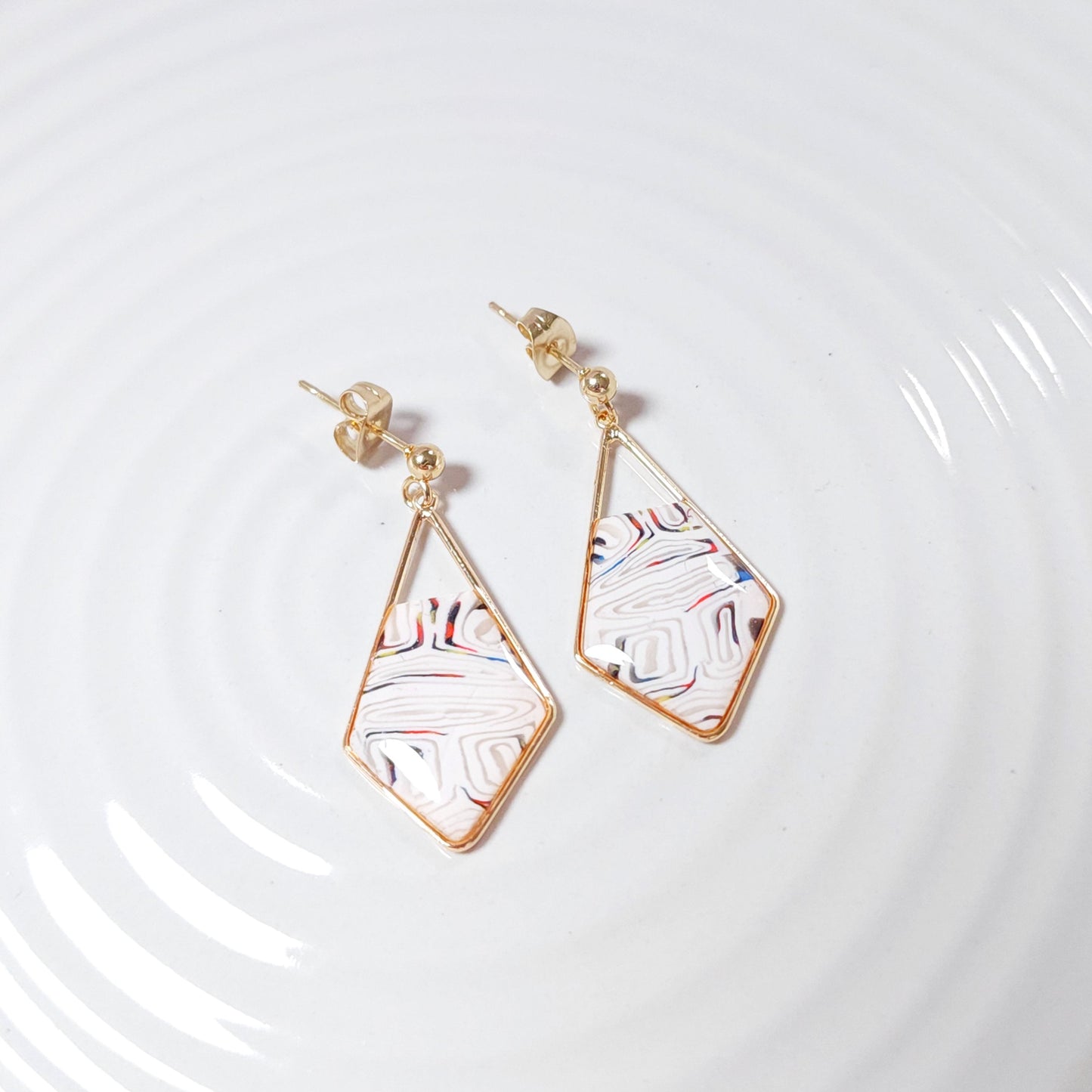 Boucles KAMPSOS – Esprit Mondrian Moderne Or
