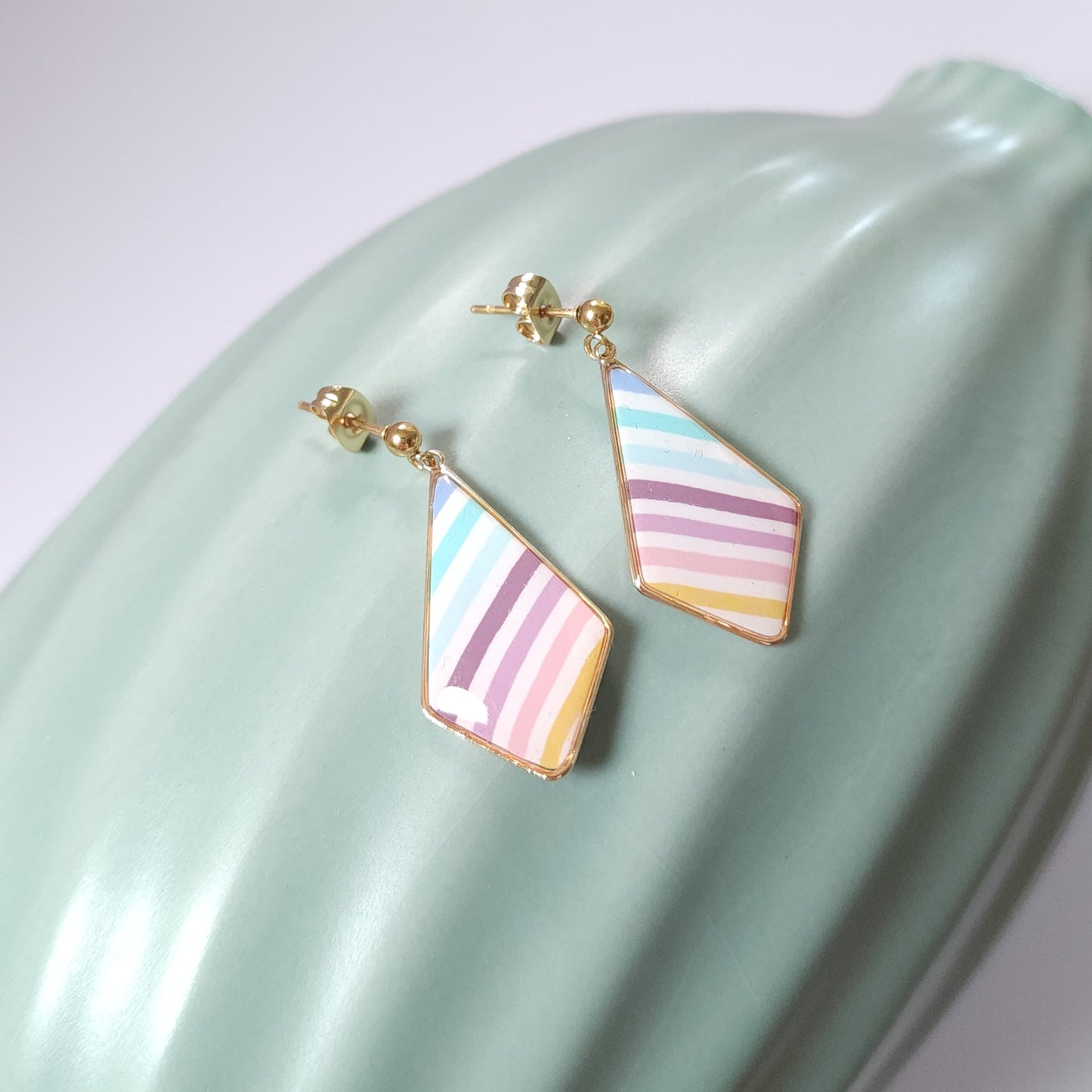 Boucles KAMPSOS – Rayures Pastel Or