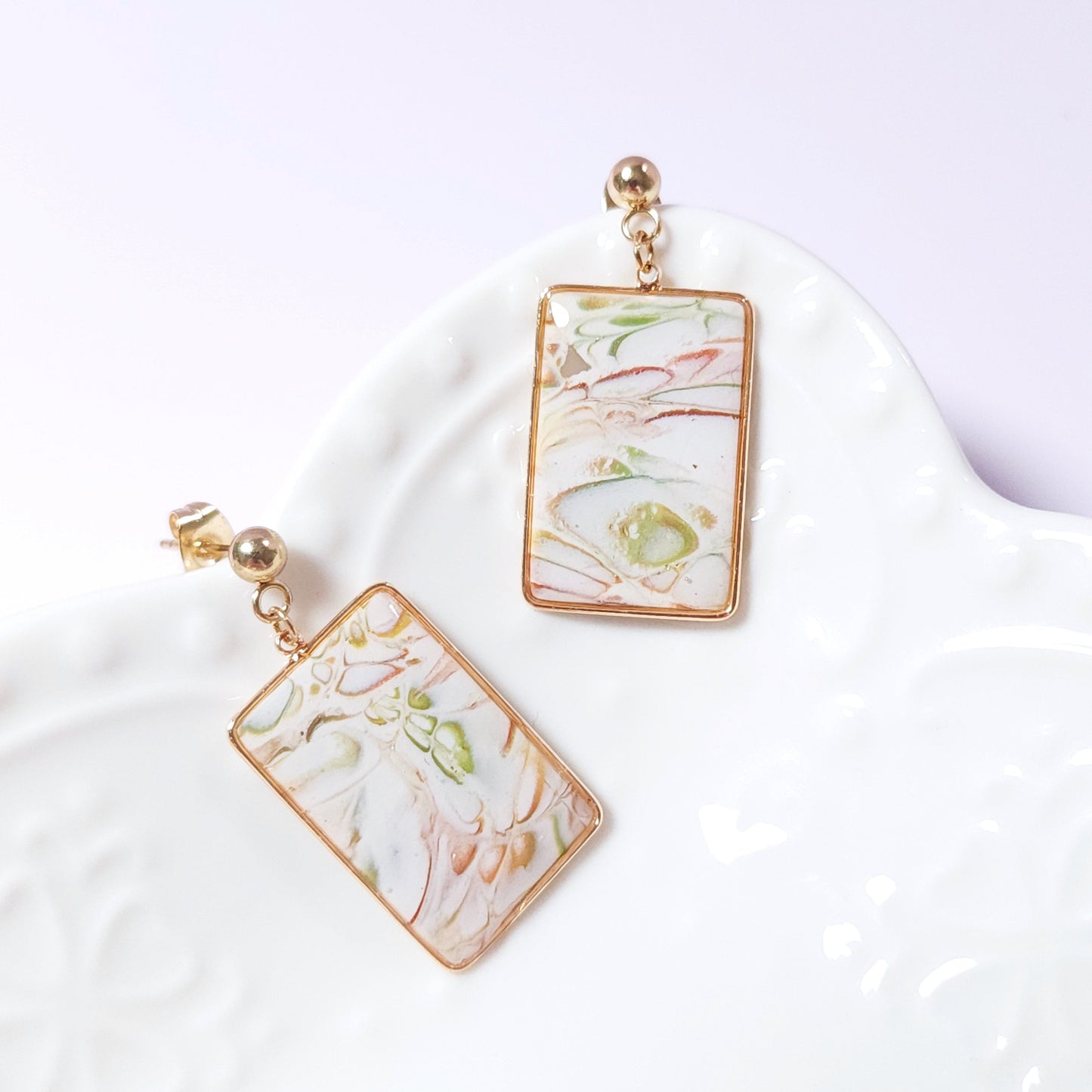 Boucles KAMPSOS – Marbré Mokume Gane Pastel Or
