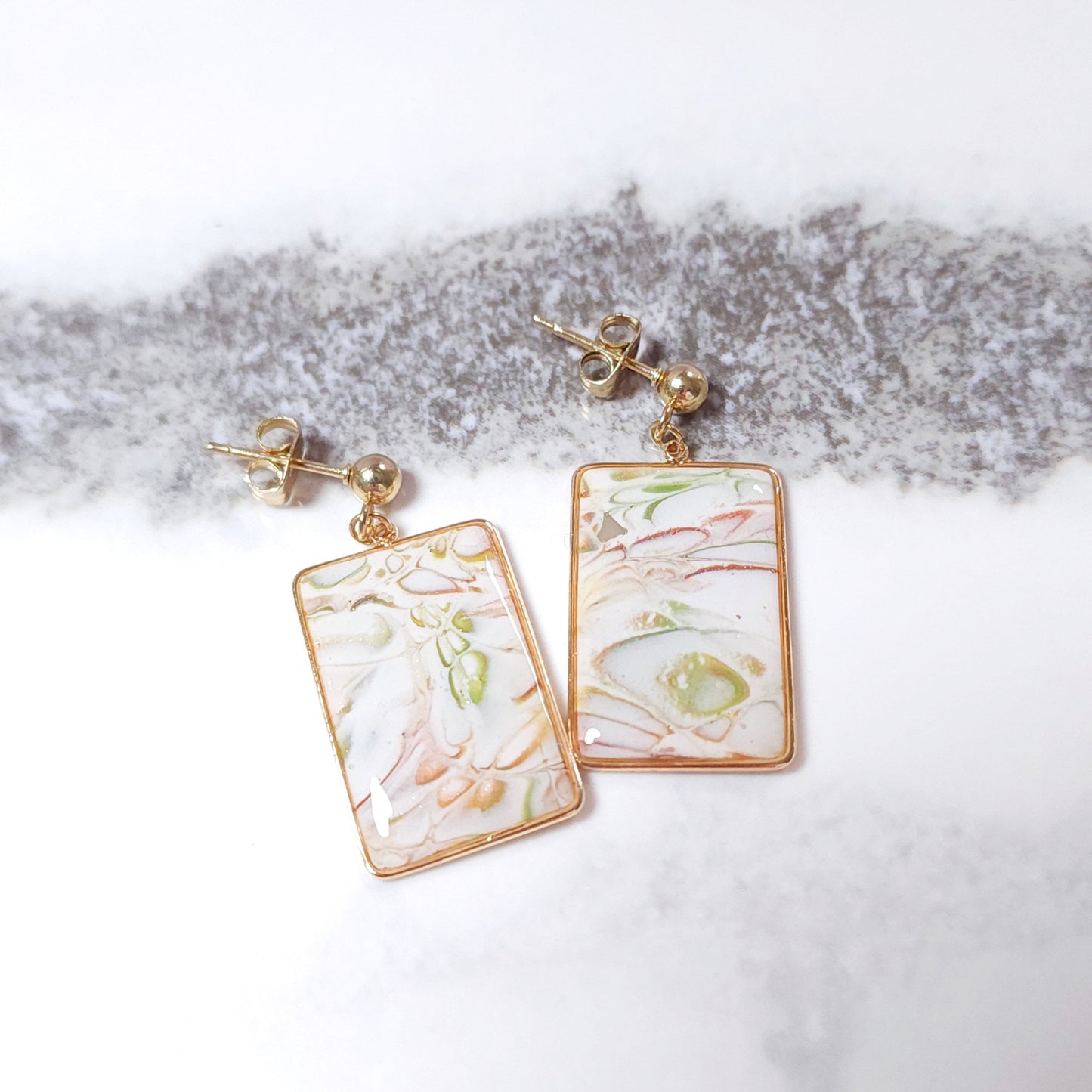 Boucles KAMPSOS – Marbré Mokume Gane Pastel Or