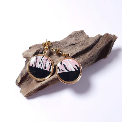 Boucles KAMPSOS – Zébrures Rosées Or