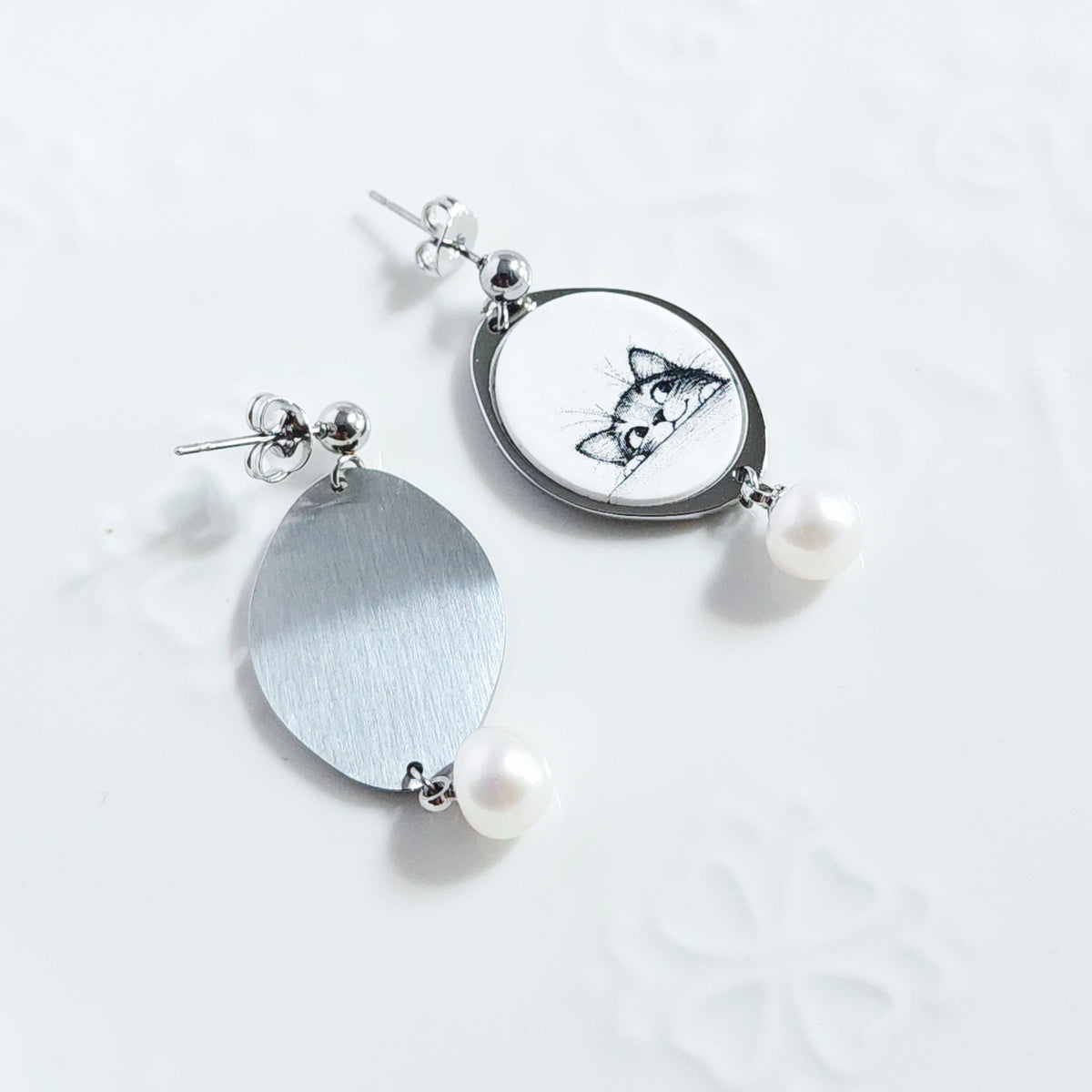PEARL Earrings – Curious Cat