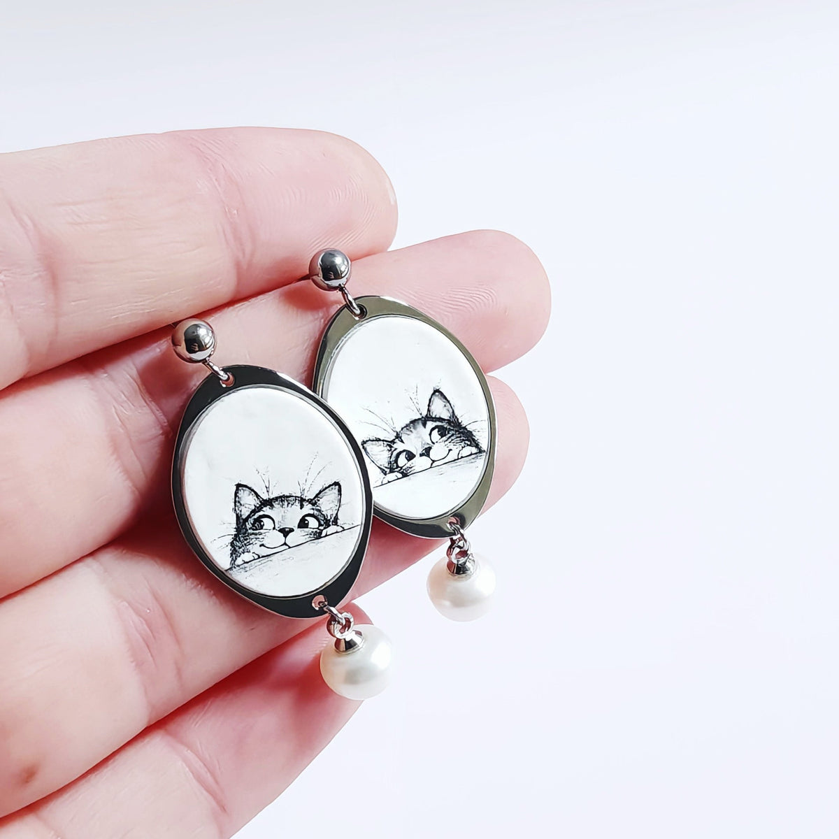 PEARL Earrings – Curious Cat