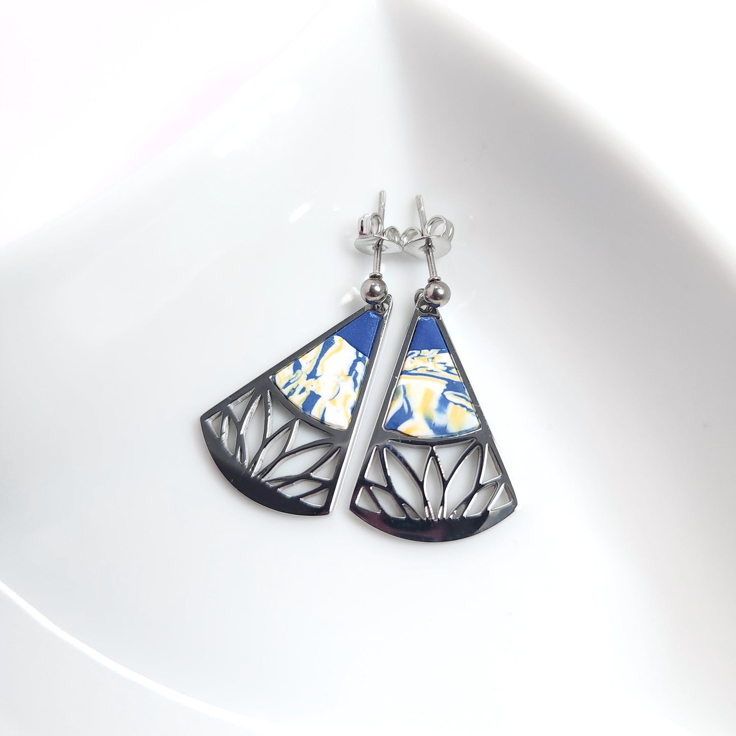 SIGNATURE Earrings – Marina Rosette