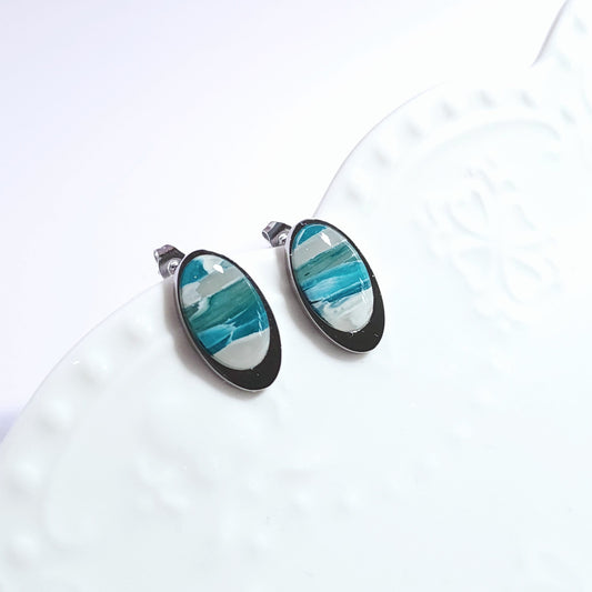 MINERAL Stud Earrings – Ovaline Coral & White