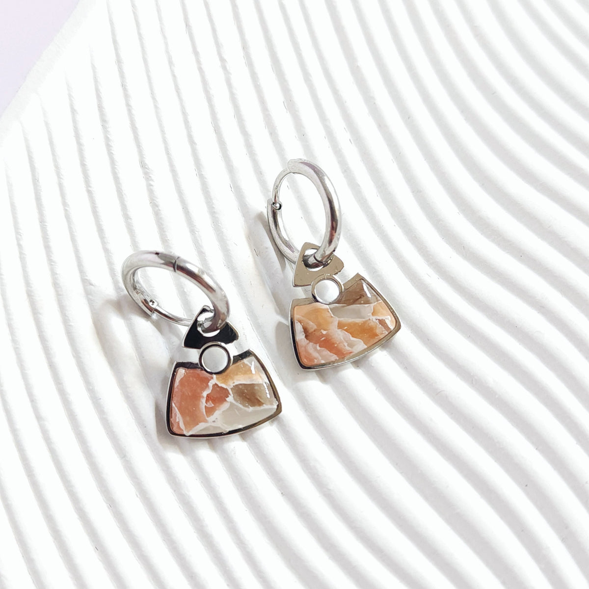 MINERAL Hoop Earrings – Coral & White