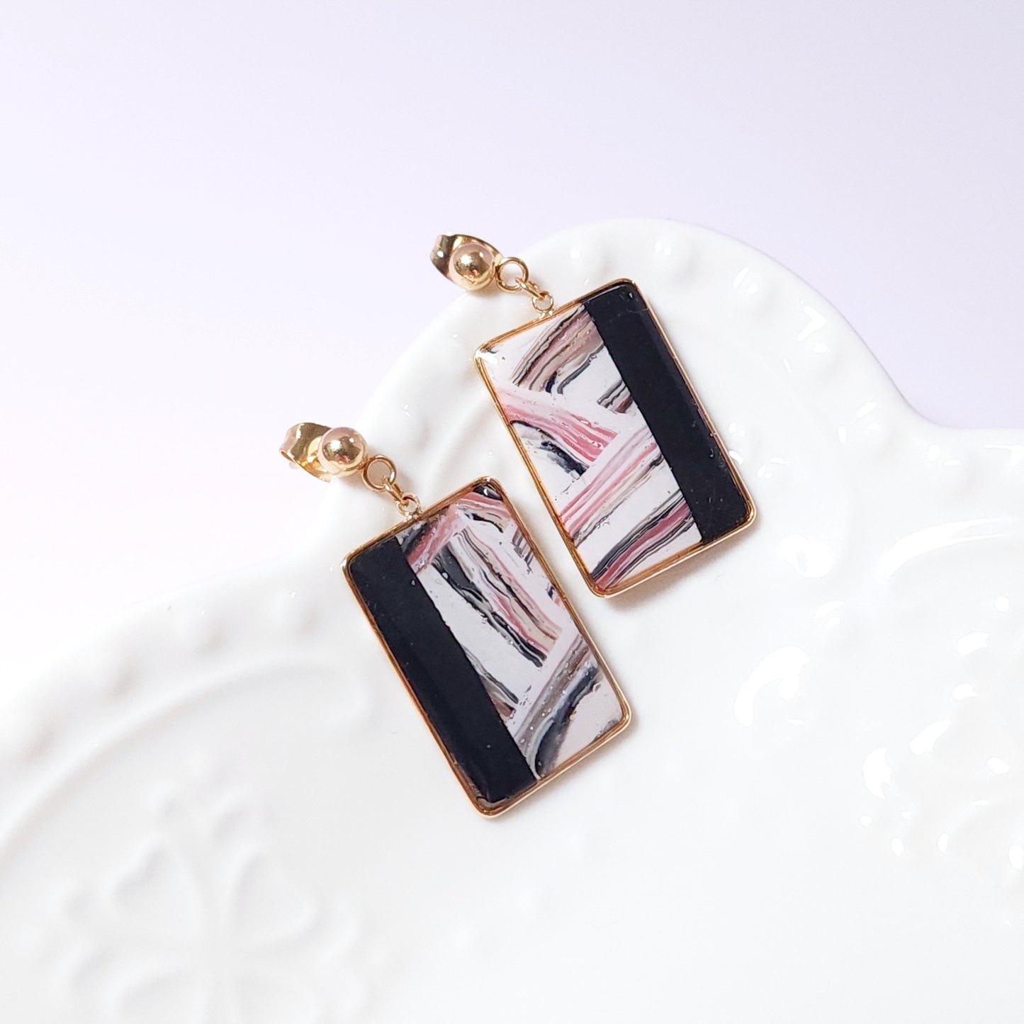 Boucles KAMPSOS – Marbré Rosé Noir Or
